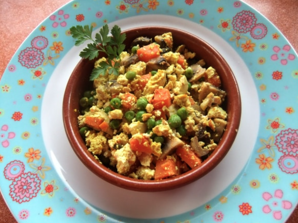 Receta de tofu desmigado con verduritas